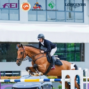 姜志祥于FEI CSI2*廣德國際馬術(shù)場地障礙賽1.45M級別大獎賽奪冠